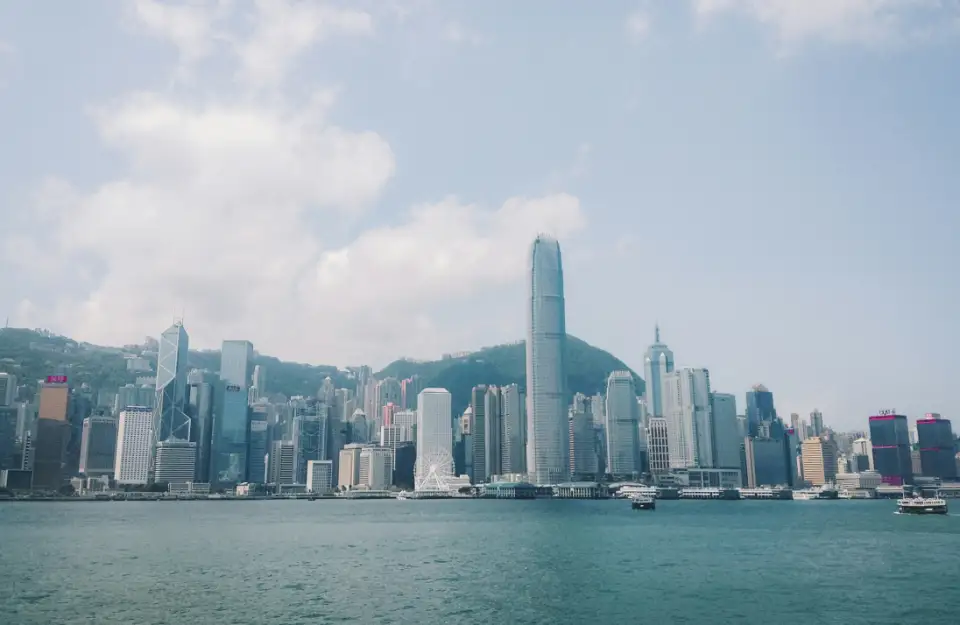 China to Fully Support the Construction of Hong Kong as an International Financial Center